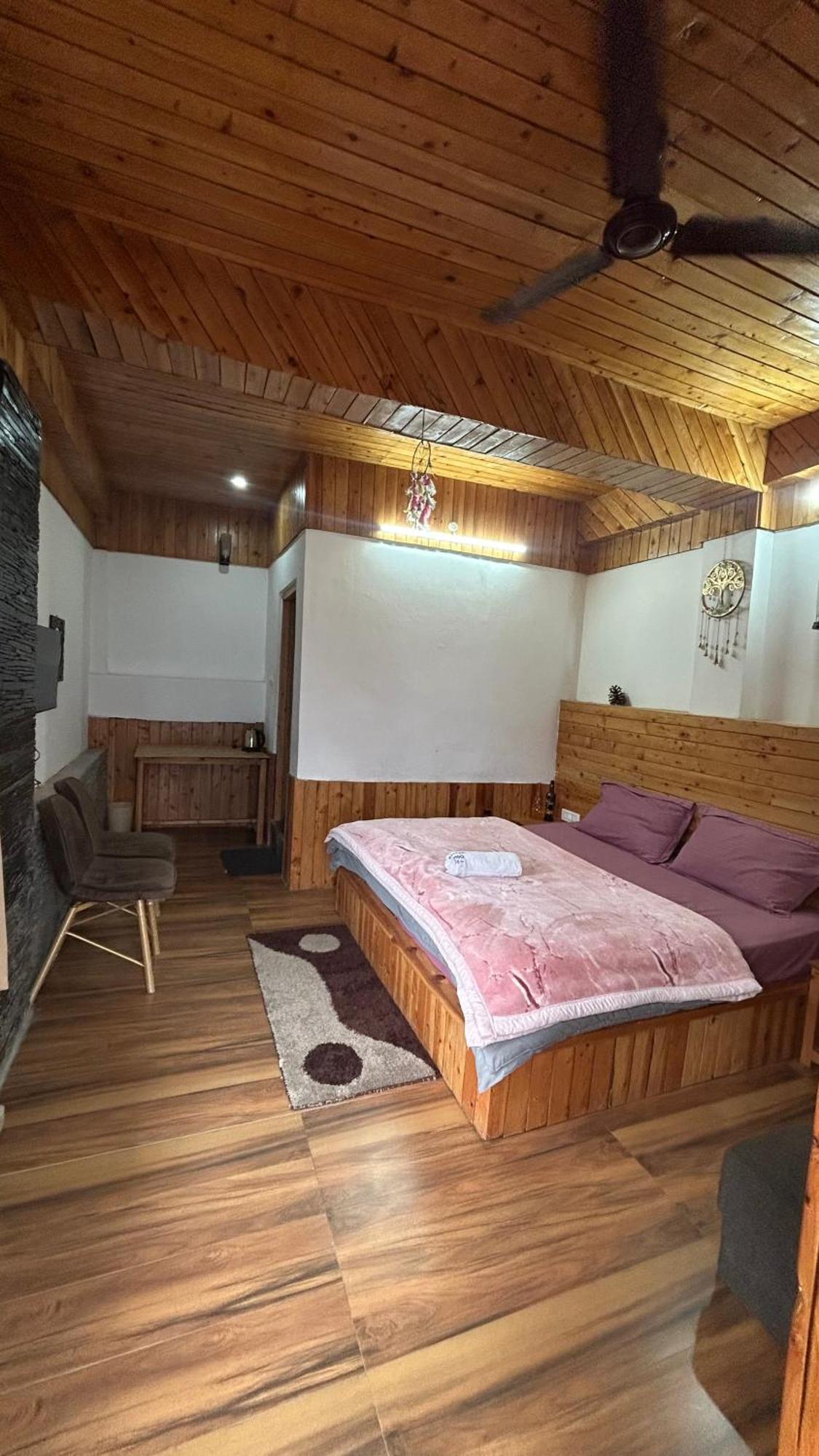 The Himalayan Sukoon Villa Near Jibhi Banjar Екстер'єр фото