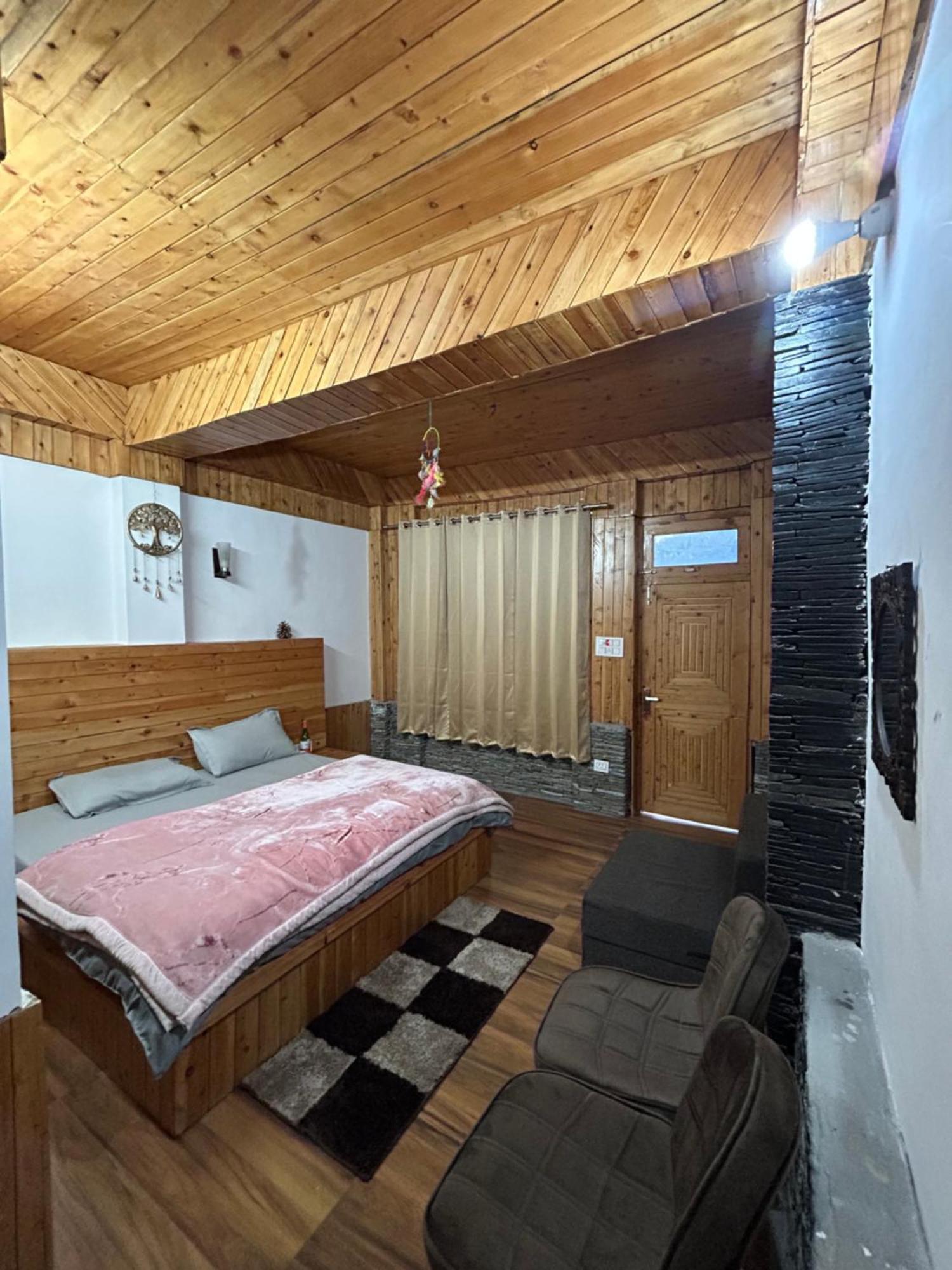 The Himalayan Sukoon Villa Near Jibhi Banjar Екстер'єр фото