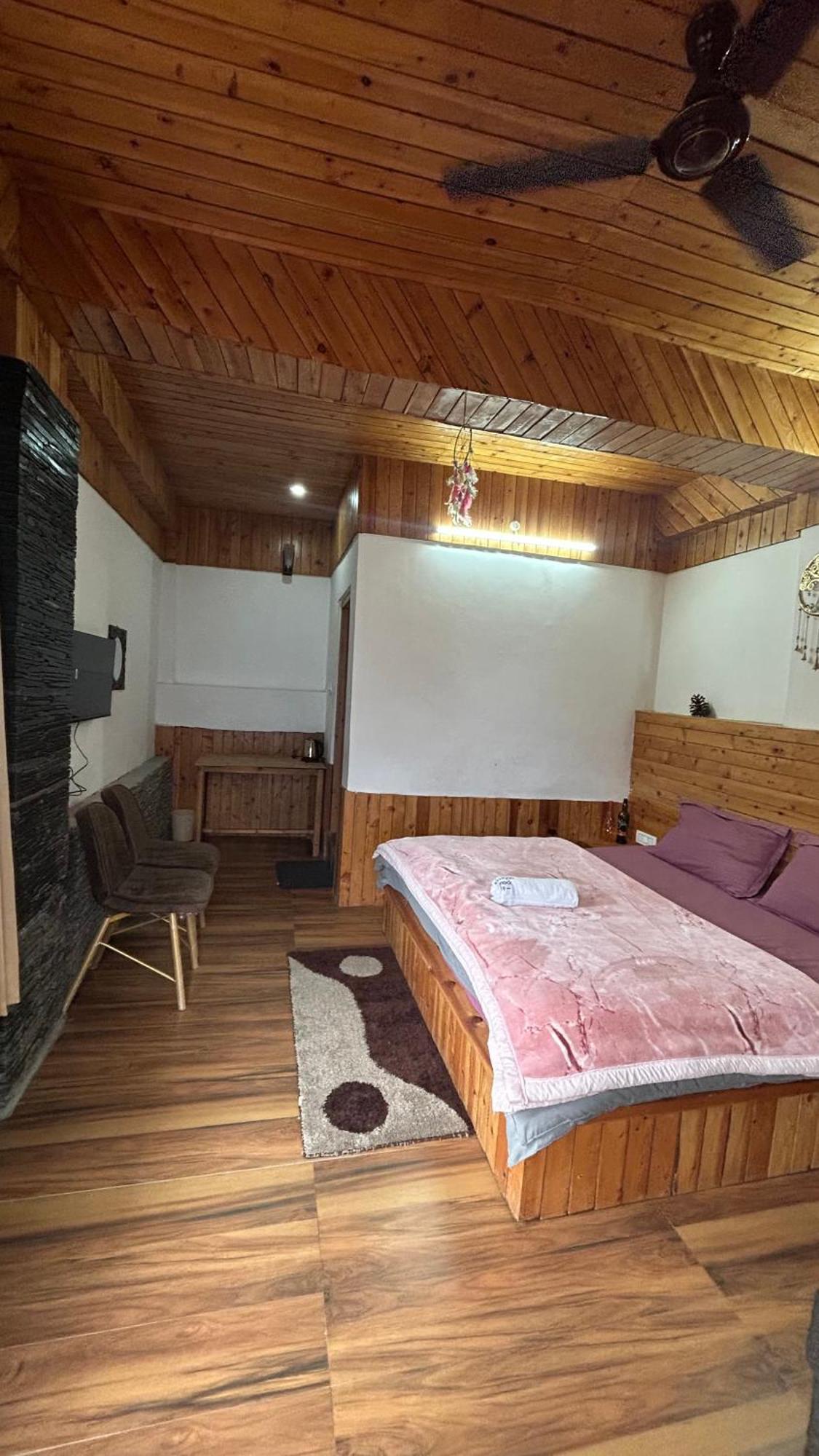 The Himalayan Sukoon Villa Near Jibhi Banjar Екстер'єр фото