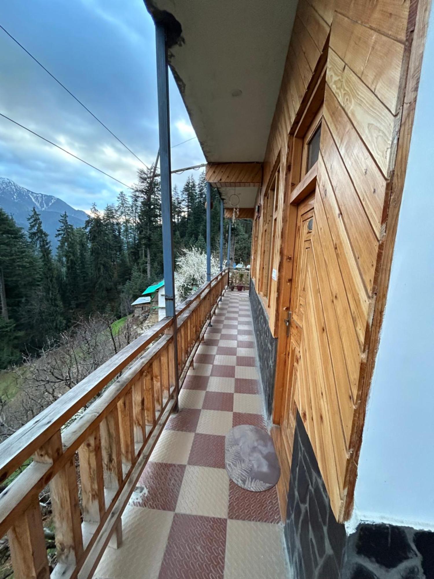 The Himalayan Sukoon Villa Near Jibhi Banjar Екстер'єр фото